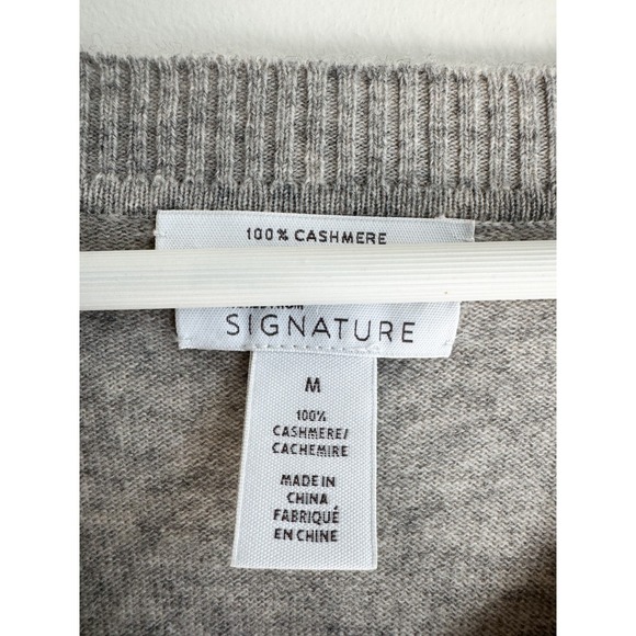 Nordstrom Signature %100 Cashmsere Sweater, size M - Picture 2 of 13